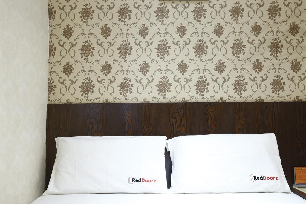 Hotel Reddoorz @ Gajah Mada Jakarta Exteriér fotografie