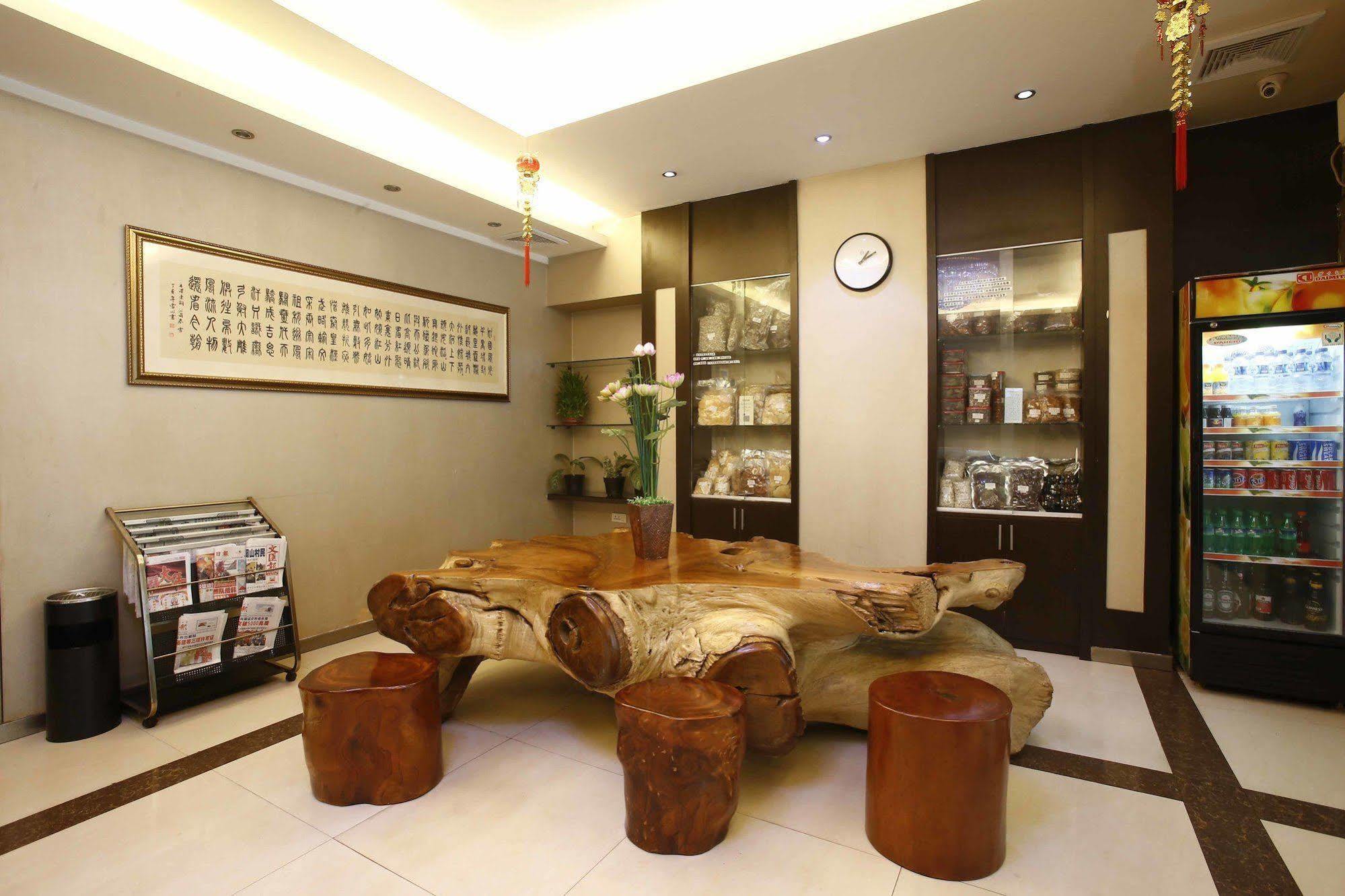 Hotel Reddoorz @ Gajah Mada Jakarta Exteriér fotografie